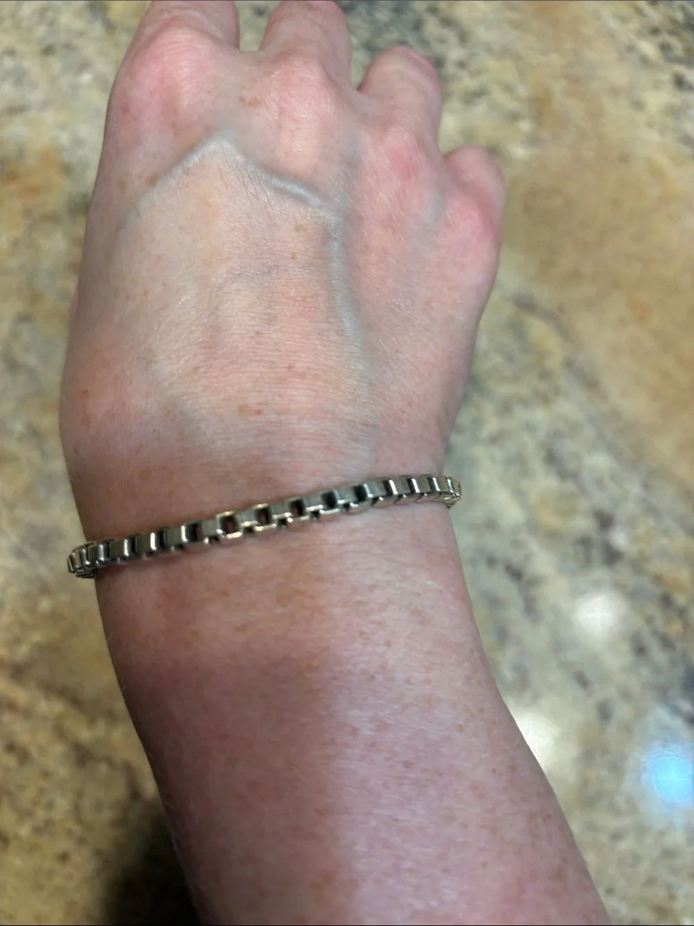Tiffany & Co Unisex Sterling Silver Venetian Link bracelet. - Picture 4 of 4